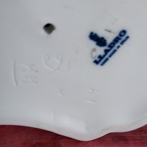 LLADRO Guardian Angel with Baby Jesus #635 - Picture 10 of 16